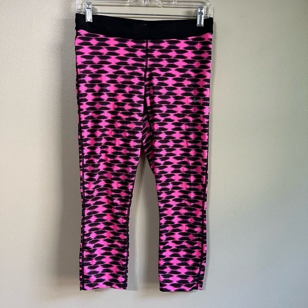 Nike dri‎ fit cropped pants M
